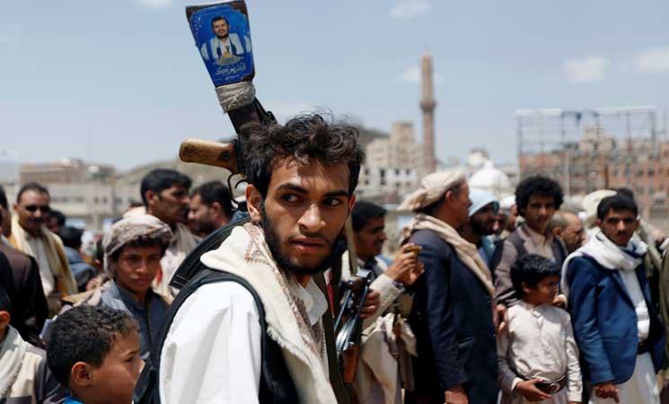 مسلحو الحوثي يختطفون عدد من موظفي بنك التضامن الاسلامي بصنعاء