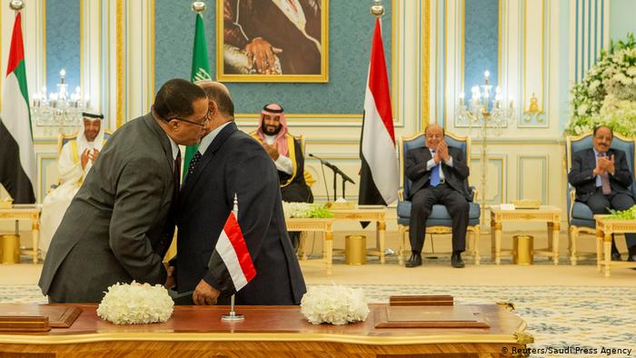 الزبيدي يكشف مصير اتفاق الرياض