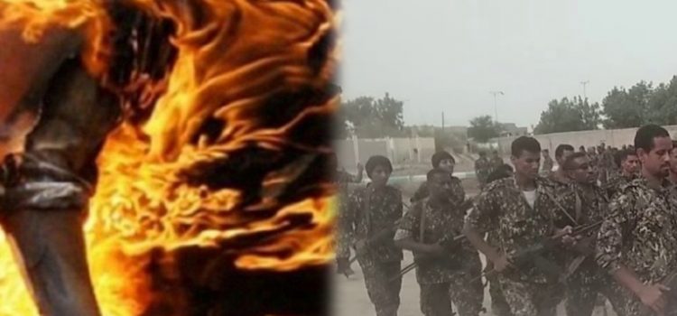 شاهد.. جندي يحرق نفسه احتجاجاً على قطع راتبه في أبين