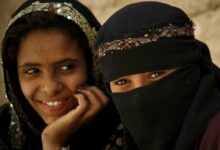 صورة الحكومة اليمنية تمنح المرأة حق الحصول على وثيقة سفر دون اشتراطات