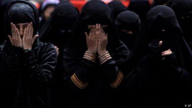 صورة جدل في اليمن بعد قرار يمنع النساء من السفر إلا بإذن رسمي من أولياء الأمور