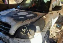 صورة مجهولون يحرقون سيارة صحفي في إب